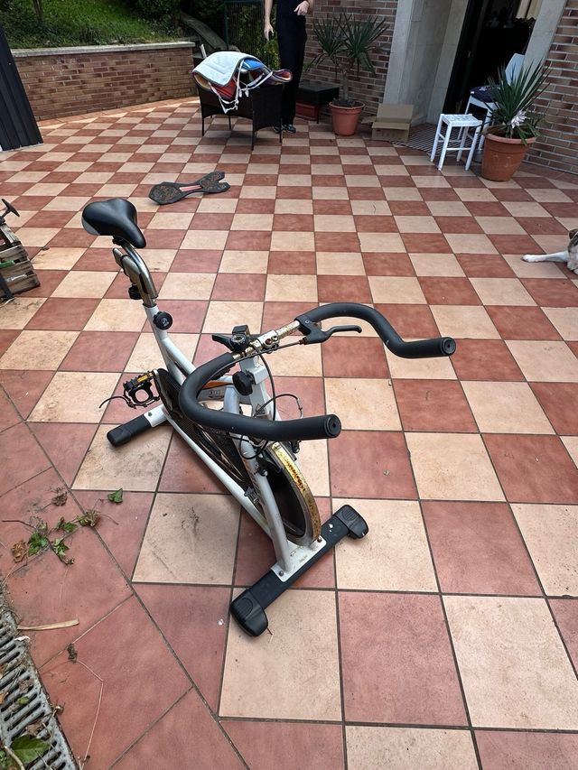 Bicicleta estática JetBike