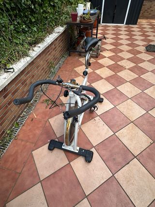 Bicicleta estática JetBike