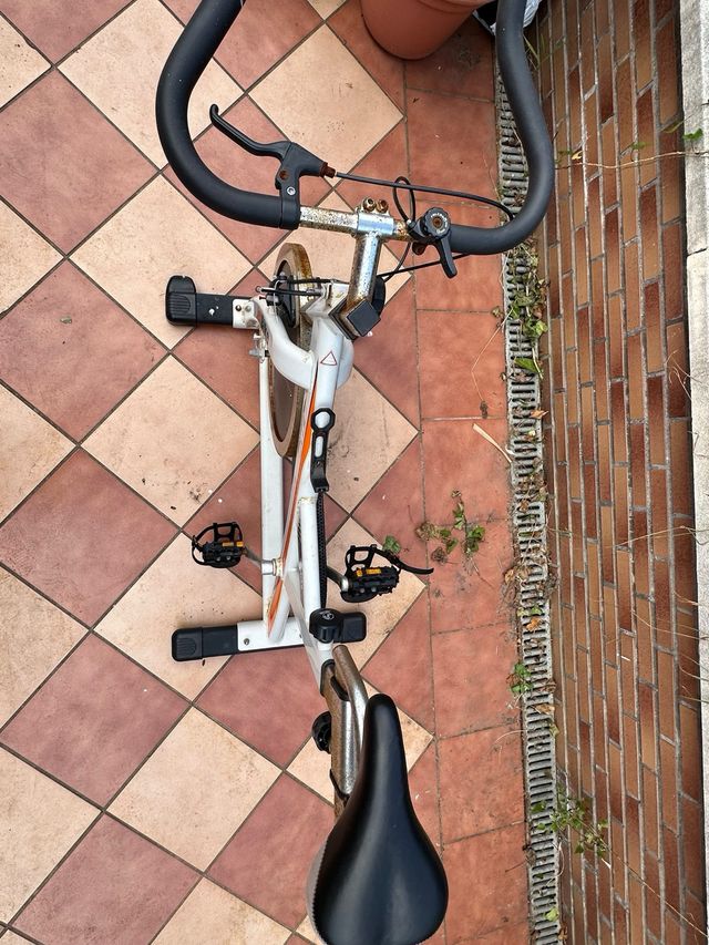 Bicicleta estática JetBike