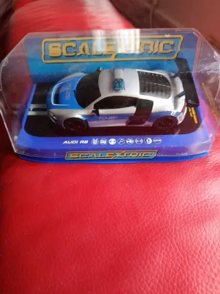 Scalextric Audi R8 Polizei Luces y Sonido