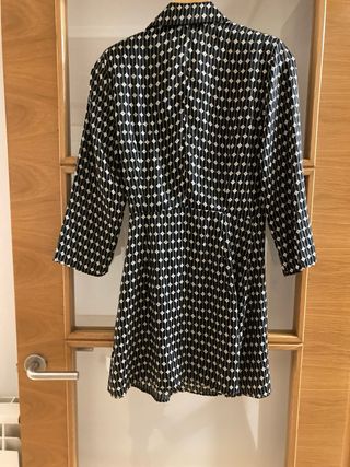 Vestido Zara estampado geométrico