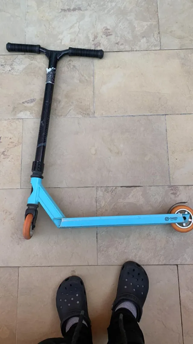 Patinete Oxelo azul para skate