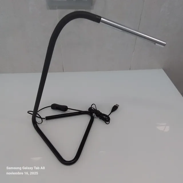 Lámpara LED Moderna Negra/Plateada