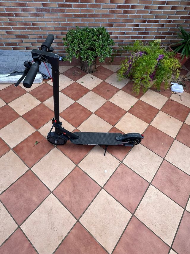 Patinete Eléctrico Negro