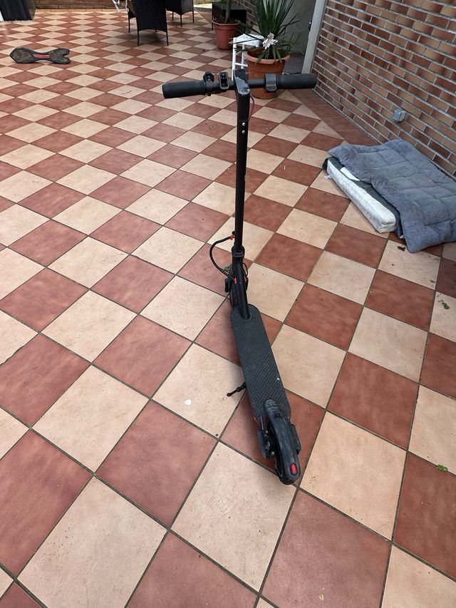 Patinete Eléctrico Negro