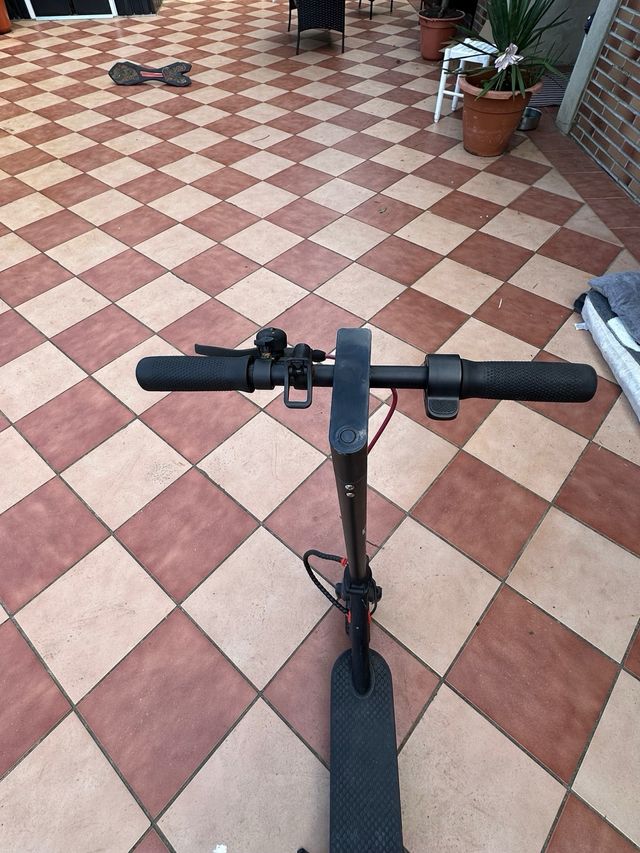 Patinete Eléctrico Negro