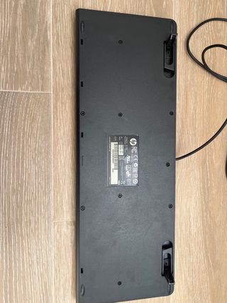 Teclado HP USB Negro y Plateado