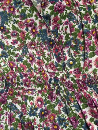 Vestido flores Stradivarius talla M