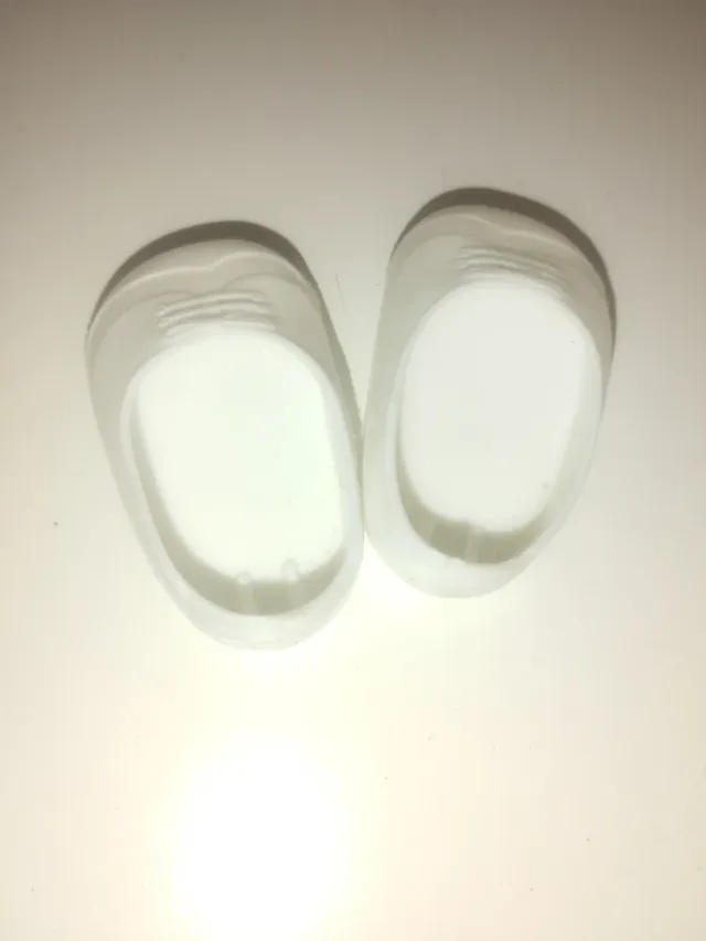 Scarpe sportive per bambola Nancy classica.