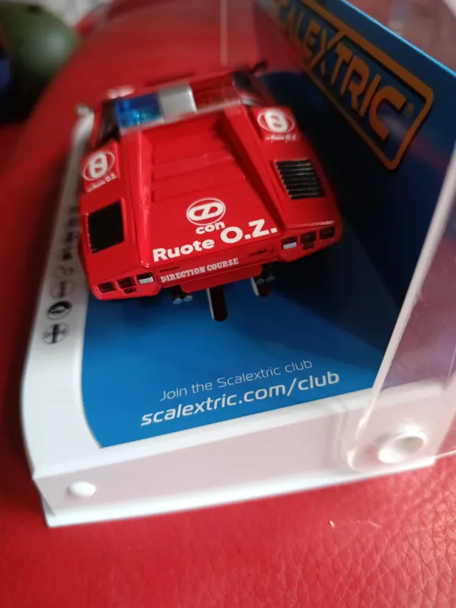 Scalextric Lamborghini Countach Ruote O.Z.