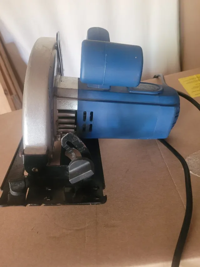 Sierra Circular Eléctrica