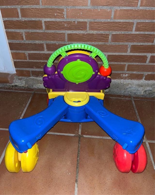 Passeggino Fisher Price con attività luminose