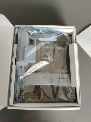 Gigabyte Z590 Visión G LGA1200 (pin caído)