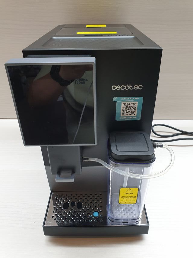 Macchina da caffè Cecotec Cremmaet Compactccino Connected Nero Argento