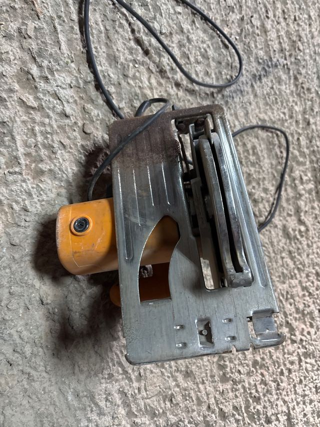 Sierra de calar eléctrica