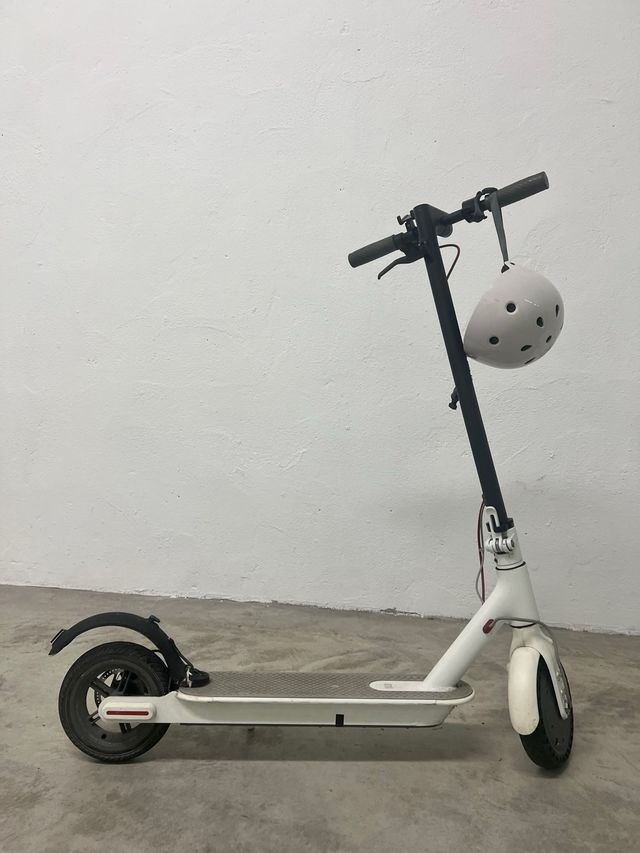 Patinete Eléctrico Xiaomi Essential Blanco