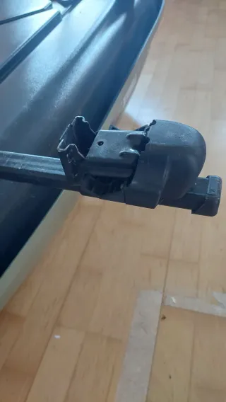 Cofre portaequipaje para el coche.