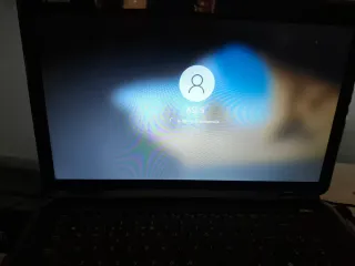 Portátil Asus de 17 pulgadas bateria mala