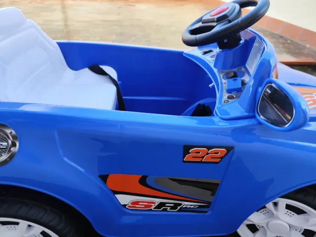 Coche eléctrico infantil azul