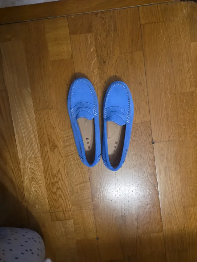 Zapatos tipo mocasin azules
