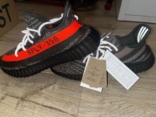 Adidas Yeezy Boost 350 V2 Talla 43.5