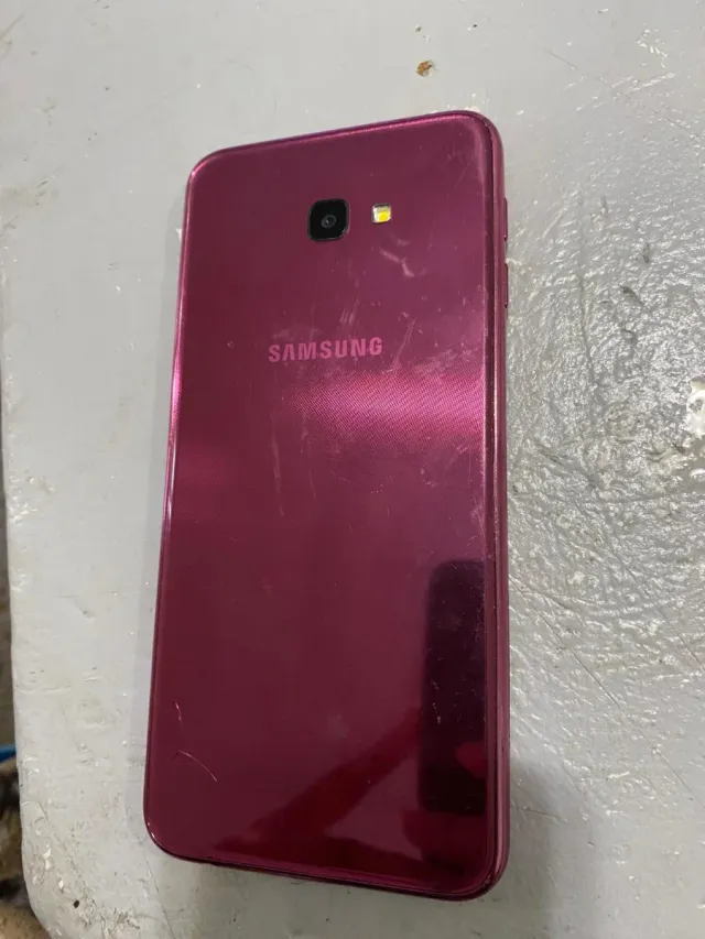 Móvil Negro Multicolor