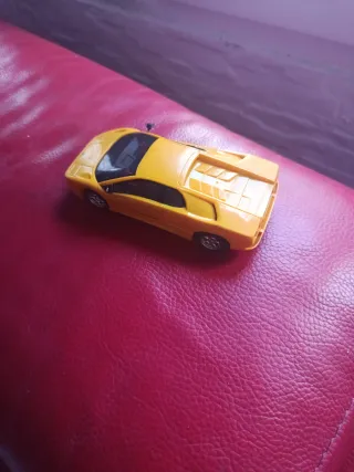 Coche Scalextric Lamborghini Amarillo