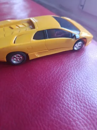Coche Scalextric Lamborghini Amarillo
