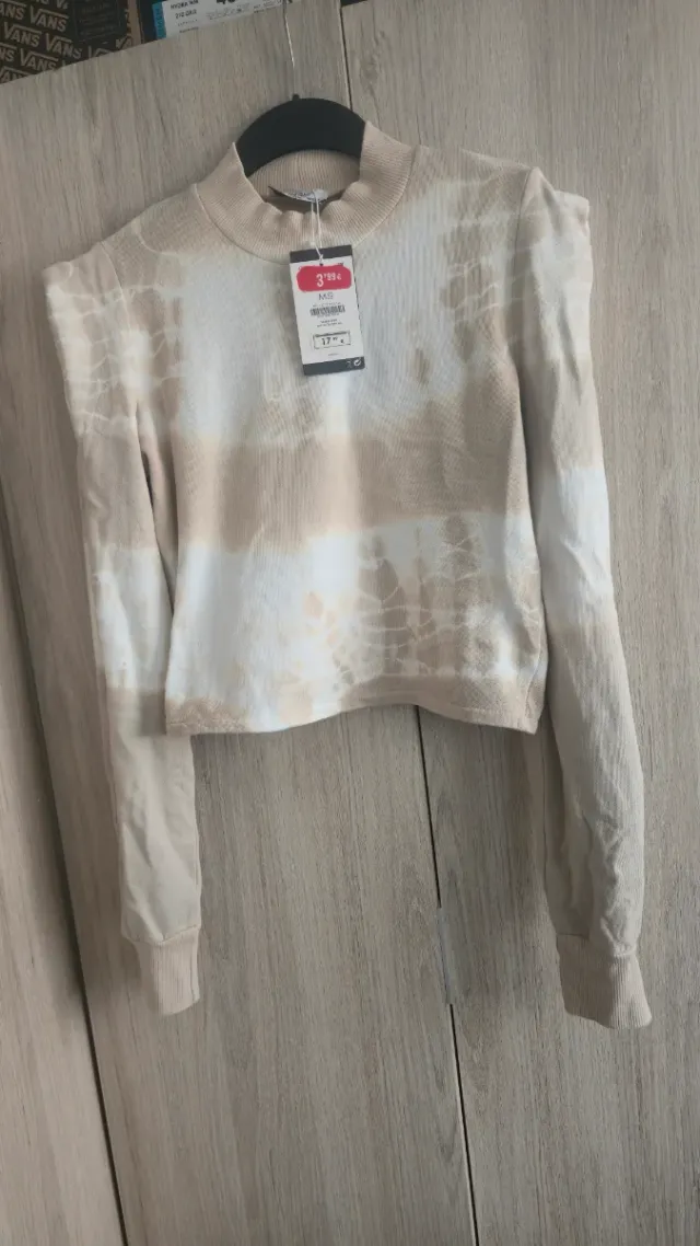 Sudadera beige y blanca talla S