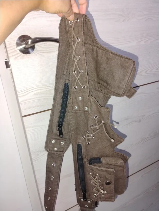 Bolso de cintura estilo steampunk