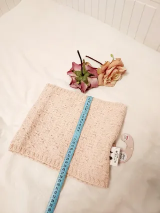 Bufanda cerrada de punto color rosa