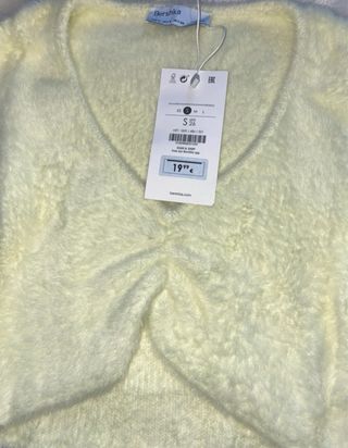 Jersey Bershka corto amarillo Talla S