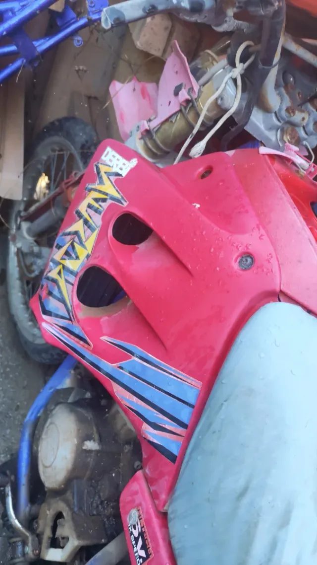 Plásticos Derbi Senda Antigua Roja