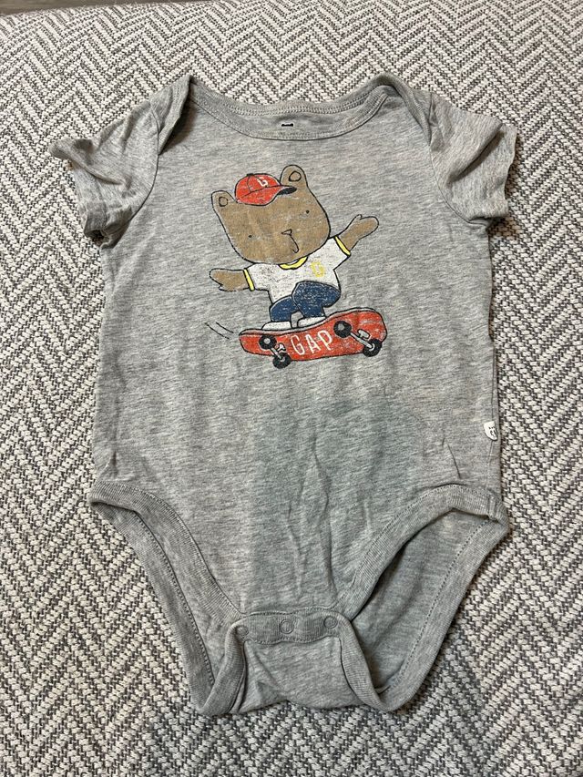 Body Gap Bebé Gris Oso Patinador 6-12m