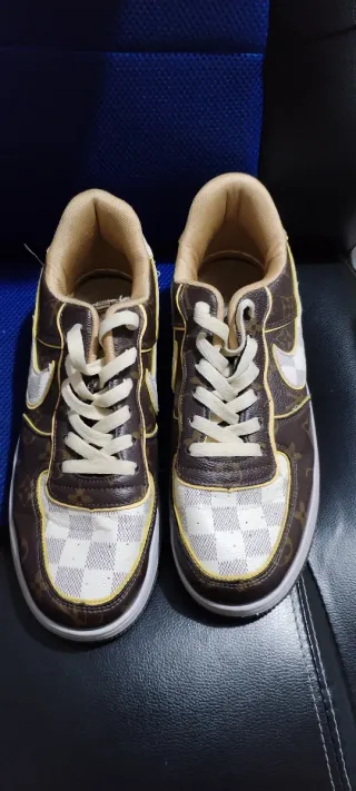 Zapatillas Nike talla 43.