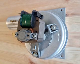 VENTILADOR EXTRACTOR CALDERA ROCA RS20/20F