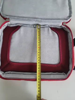 Funda portátil/tablet roja con diseño para 11"