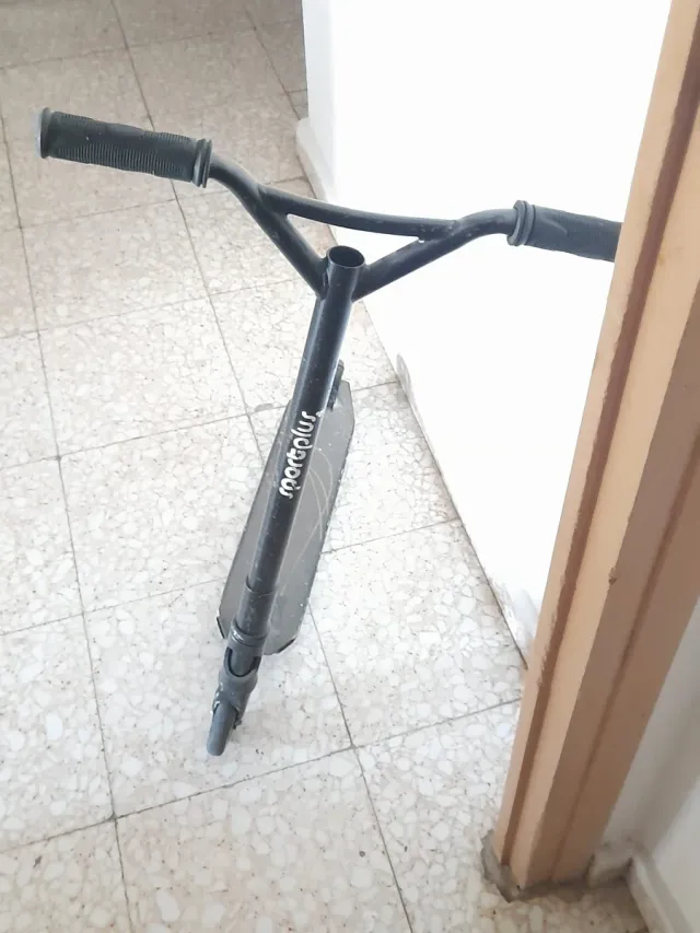 Patinete infantil negro