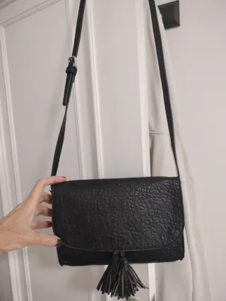 Bolso bandolera negro Mango