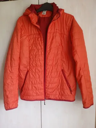 Anorak Decathlon Naranja con Capucha.