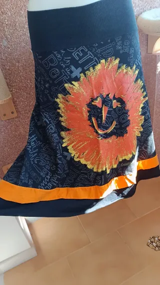 Falda Desigual MIDI Sol Naranja Negro Talla Única