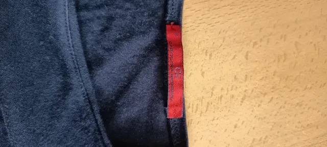 Camiseta Carolina Herrera Negra Manga Larga