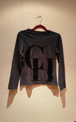 Camiseta Carolina Herrera Negra Manga Larga