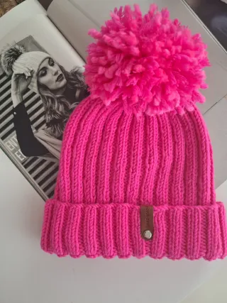 Berretto 100% lana fatto a mano