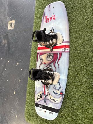 Tabla Wakeboard Hyperlite 131 Medidas 1.30X41