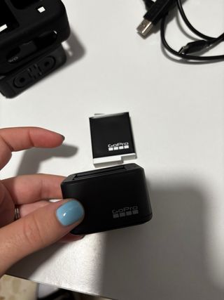 GoPro HERO9 Black in vendita in ottime condizioni, ideale per sport, viaggi e molto altro