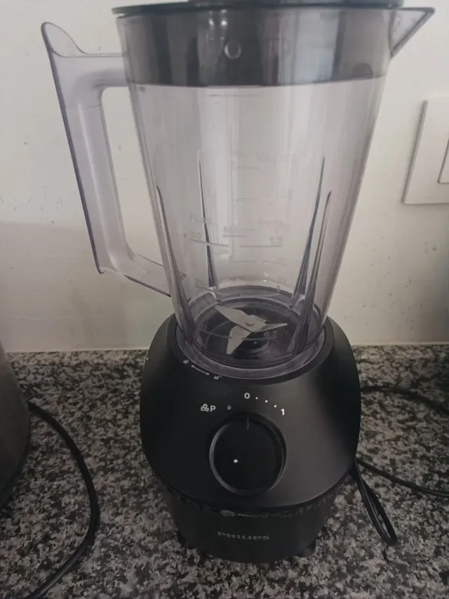 Licuadora Philips Negra