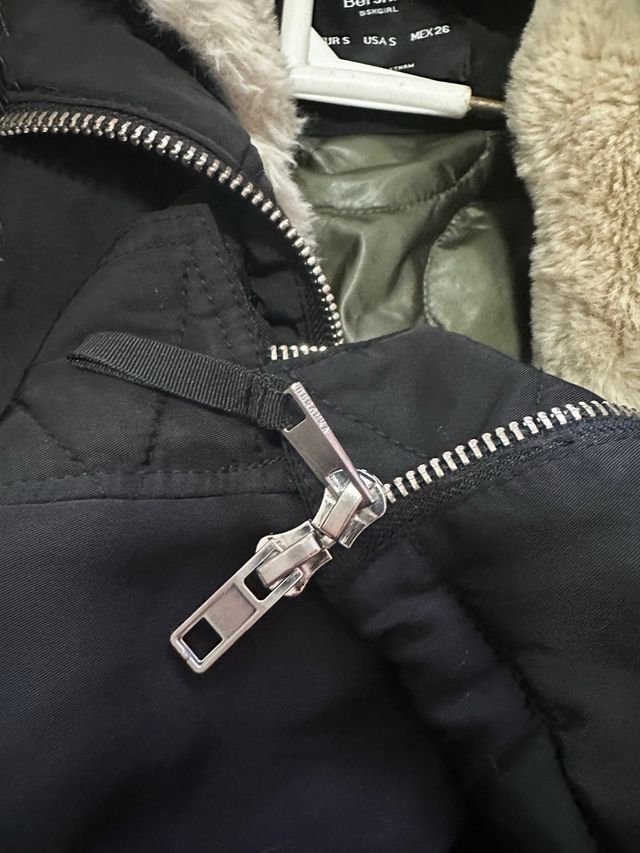 Abrigo largo Bershka mujer negro