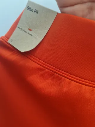 Pantalón deportivo Nike naranja(NO NEGOCIABLE) .