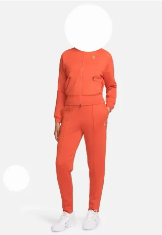 Pantalón deportivo Nike naranja(NO NEGOCIABLE) .